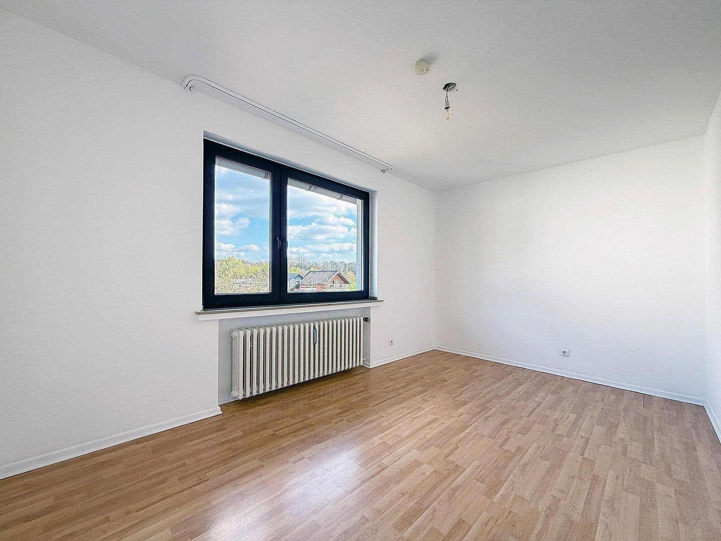 Predaj domu 306 m², pozemok 673 m², Penningsfelder Weg 89, Köln, Severné Porýnie - Westfálsko Predaj domu 306 m², pozemok 673 m², Penningsfelder Weg 89, Köln, Severné Porýnie - Westfálsko