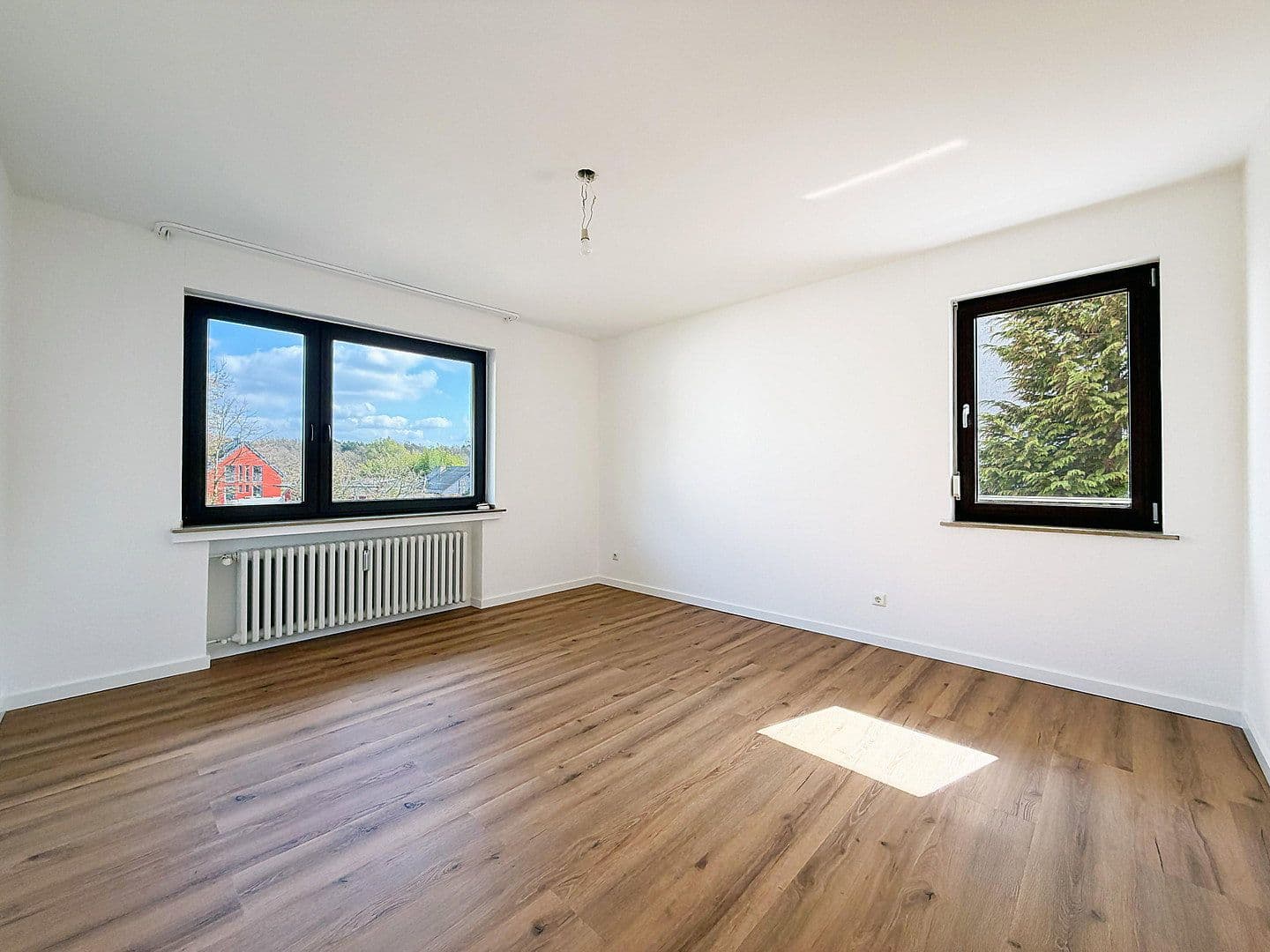 Predaj domu 306 m², pozemok 673 m², Penningsfelder Weg 89, Köln, Severné Porýnie - Westfálsko Predaj domu 306 m², pozemok 673 m², Penningsfelder Weg 89, Köln, Severné Porýnie - Westfálsko