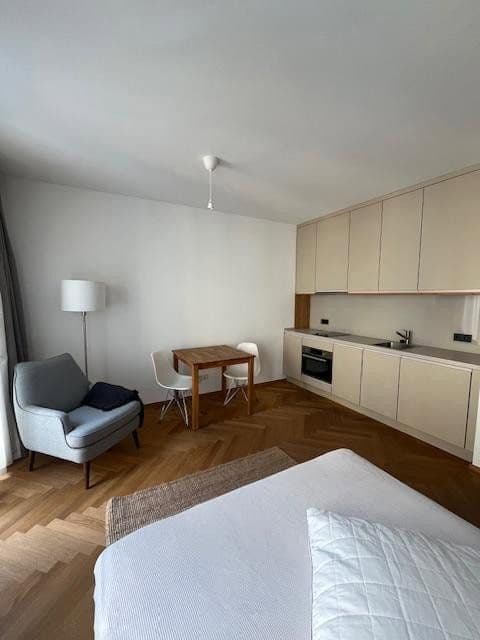 Prenájom bytu 1-izbový 32 m², Hinter der Schönen Aussicht 7, Frankfurt am Main, Hesensko Prenájom bytu 1-izbový 32 m², Hinter der Schönen Aussicht 7, Frankfurt am Main, Hesensko