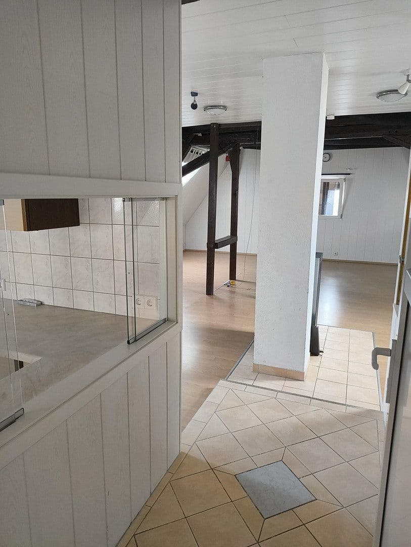 Predaj domu 270 m², pozemok 416 m², Dorfstr. 13, Vöhringen, Bádensko-Wurttembersko Predaj domu 270 m², pozemok 416 m², Dorfstr. 13, Vöhringen, Bádensko-Wurttembersko