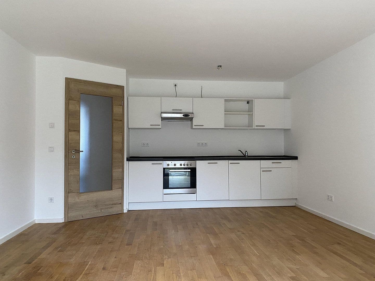 Prenájom bytu 2-izbový 75 m², Otterfing, Bavorsko Prenájom bytu 2-izbový 75 m², Otterfing, Bavorsko