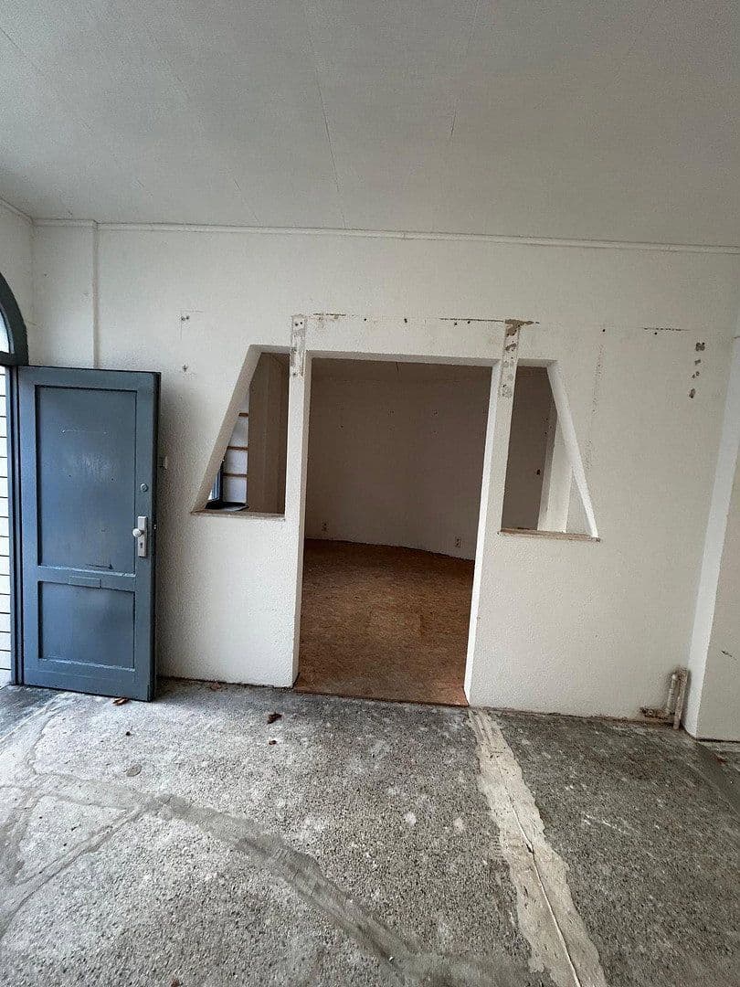 Prenájom nebytového priestoru 45 m², Rather Broich 75, Düsseldorf, Severné Porýnie - Westfálsko Prenájom nebytového priestoru 45 m², Rather Broich 75, Düsseldorf, Severné Porýnie - Westfálsko