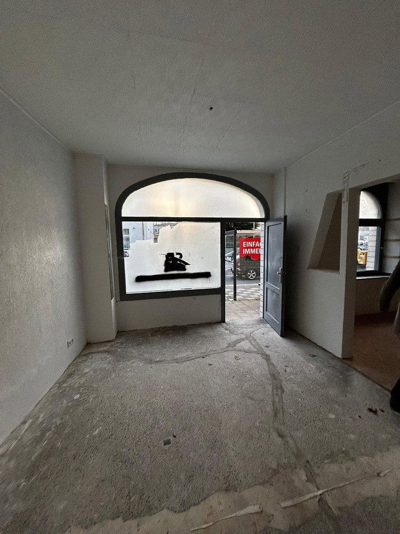 Prenájom nebytového priestoru 45 m², Rather Broich 75, Düsseldorf, Severné Porýnie - Westfálsko Prenájom nebytového priestoru 45 m², Rather Broich 75, Düsseldorf, Severné Porýnie - Westfálsko