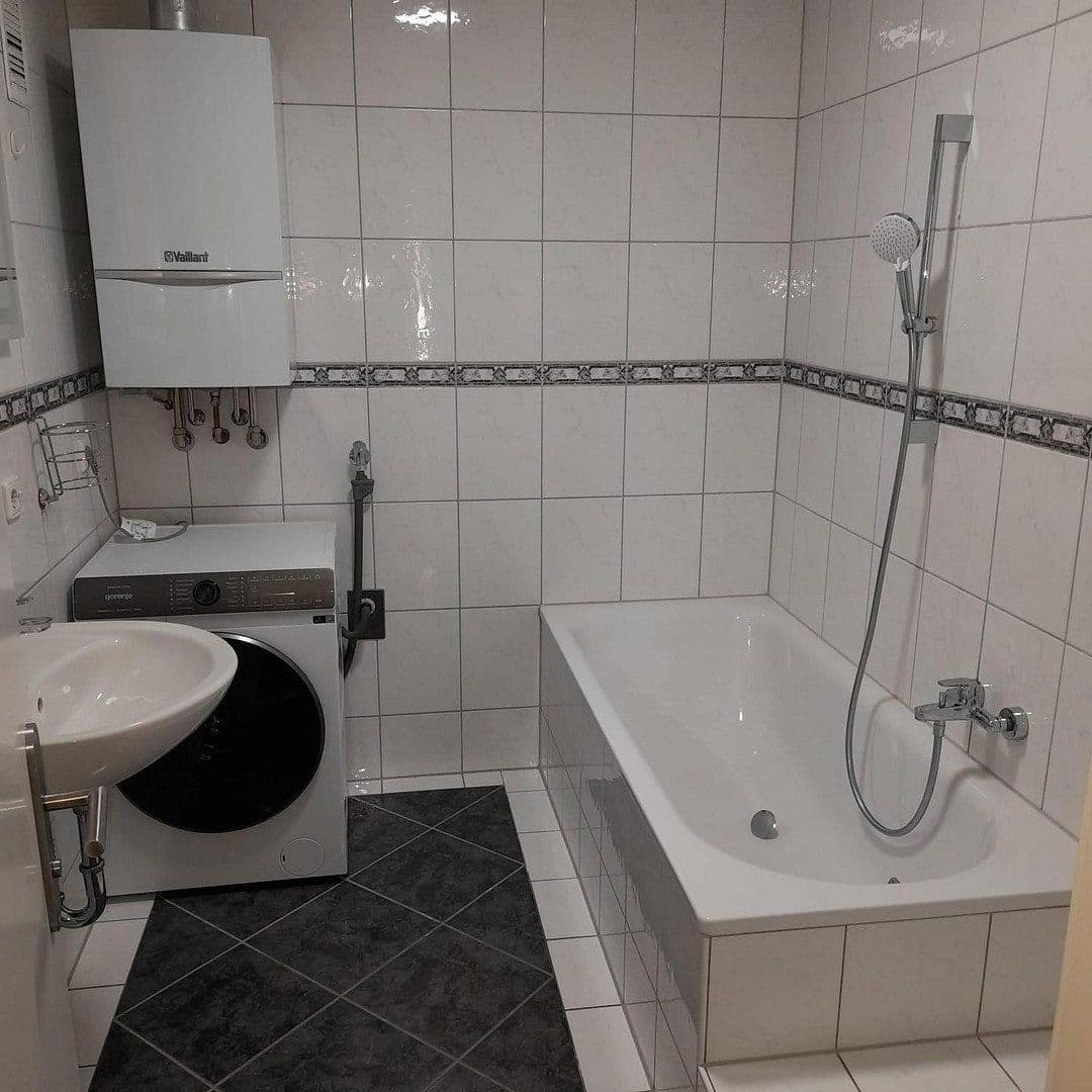 Prenájom bytu 13 m², Luisenstrasse 2, Nürnberg, Bavorsko Prenájom bytu 13 m², Luisenstrasse 2, Nürnberg, Bavorsko