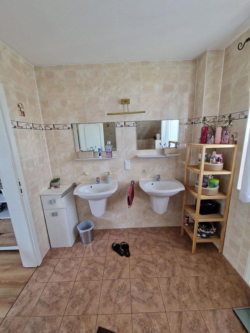 Predaj domu 225 m², pozemok 519 m², Lüneburg, Dolné Sasko Predaj domu 225 m², pozemok 519 m², Lüneburg, Dolné Sasko