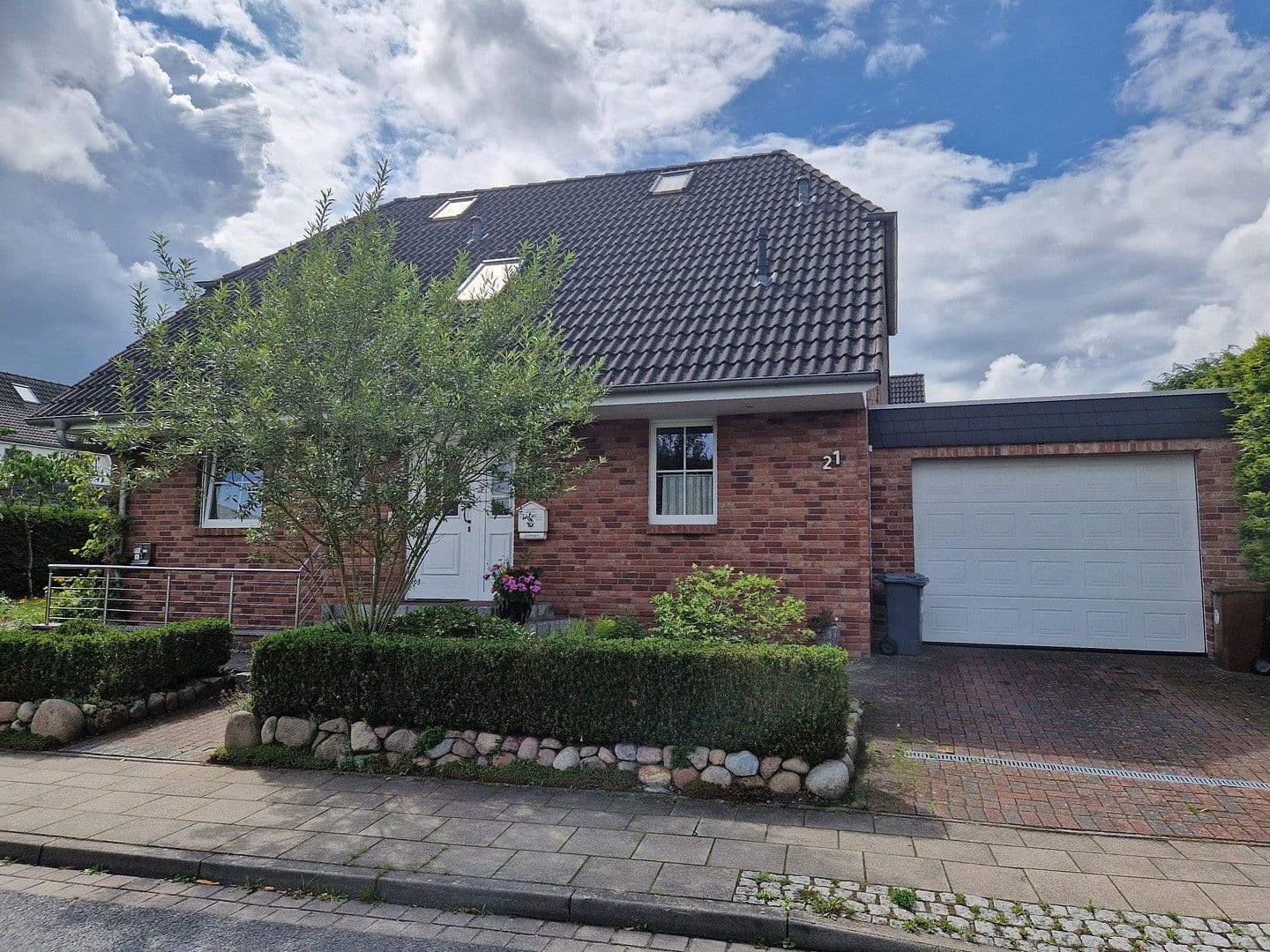 Predaj domu 225 m², pozemok 519 m², Lüneburg, Dolné Sasko Predaj domu 225 m², pozemok 519 m², Lüneburg, Dolné Sasko