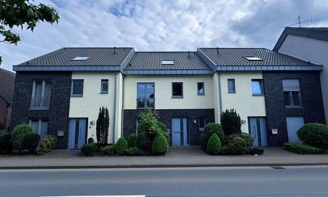 Prenájom domu 167 m², pozemok 185 m², Kevelaer, Severné Porýnie - Westfálsko Prenájom domu 167 m², pozemok 185 m², Kevelaer, Severné Porýnie - Westfálsko
