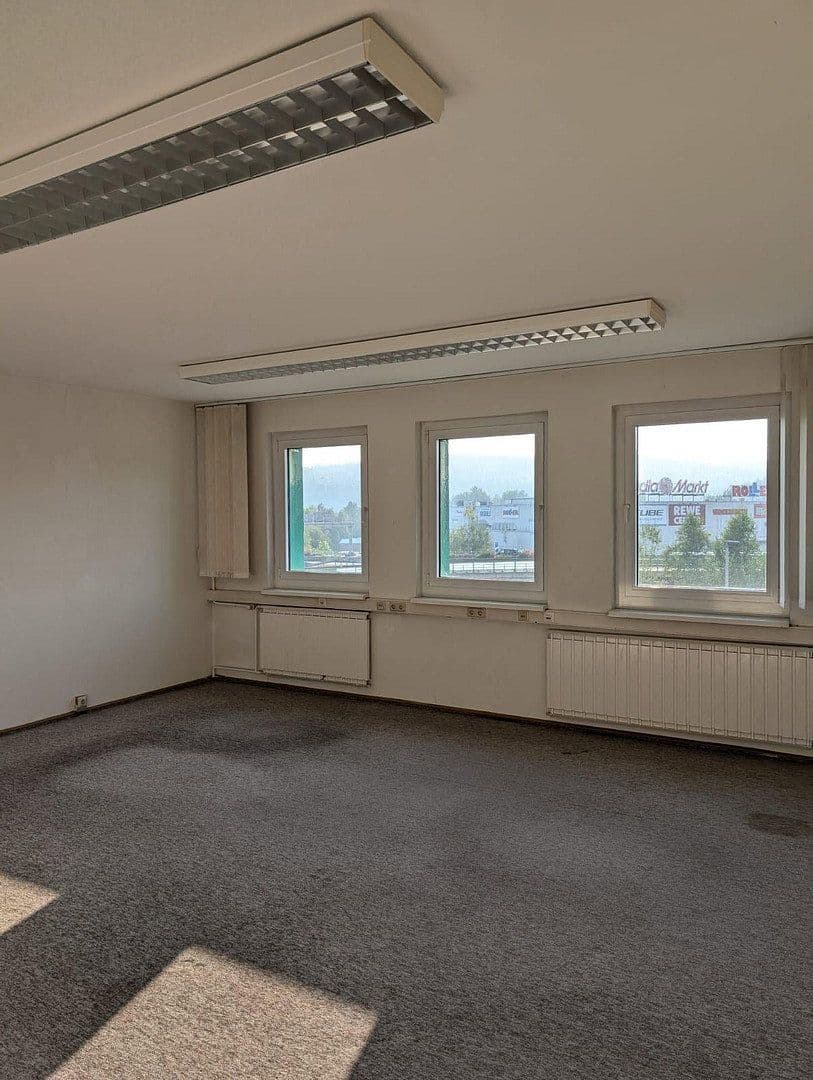 Prenájom kancelárie 400 m², Rennsteigstrasse 2-6, Zella-Mehlis, Durínsko Prenájom kancelárie 400 m², Rennsteigstrasse 2-6, Zella-Mehlis, Durínsko