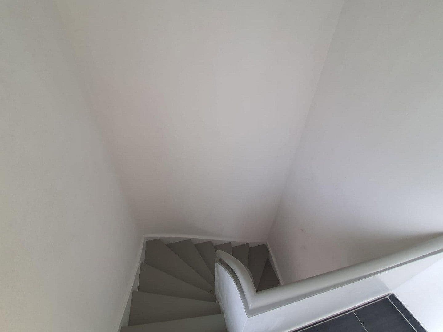 Prenájom bytu 25 m², Köln, Severné Porýnie - Westfálsko Prenájom bytu 25 m², Köln, Severné Porýnie - Westfálsko
