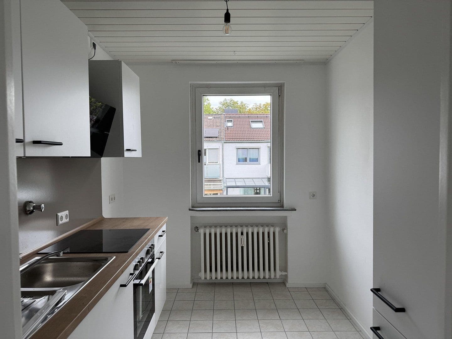 Prenájom bytu 3-izbový 75 m², Hannover, Dolné Sasko Prenájom bytu 3-izbový 75 m², Hannover, Dolné Sasko