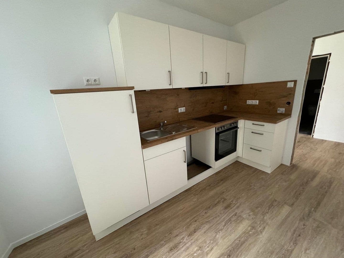 Prenájom bytu 3-izbový 94 m², Vor dem Fürstenhof 2, Wismar, Meklenbursko-Predpomoransko Prenájom bytu 3-izbový 94 m², Vor dem Fürstenhof 2, Wismar, Meklenbursko-Predpomoransko