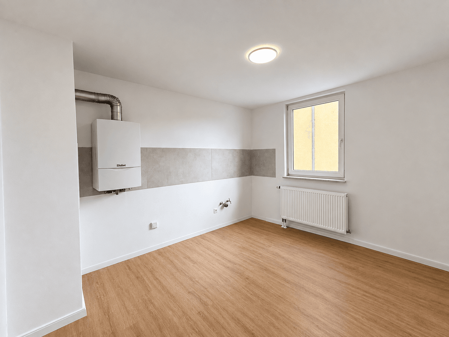 Prenájom bytu 3-izbový 104 m², Ludwigshafen, Porýnie-Falcko Prenájom bytu 3-izbový 104 m², Ludwigshafen, Porýnie-Falcko