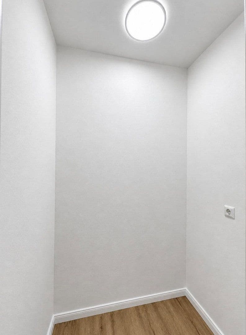 Prenájom bytu 3-izbový 104 m², Ludwigshafen, Porýnie-Falcko Prenájom bytu 3-izbový 104 m², Ludwigshafen, Porýnie-Falcko