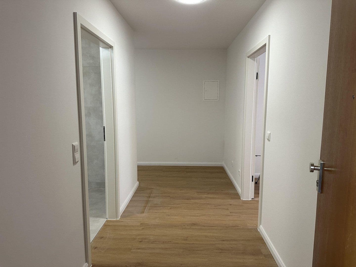 Prenájom bytu 3-izbový 104 m², Ludwigshafen, Porýnie-Falcko Prenájom bytu 3-izbový 104 m², Ludwigshafen, Porýnie-Falcko