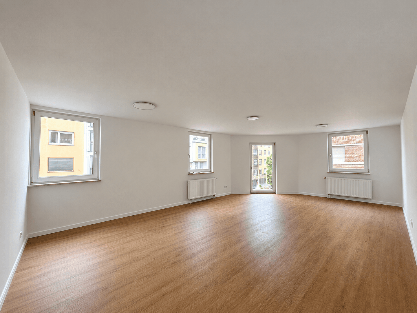 Prenájom bytu 3-izbový 104 m², Ludwigshafen, Porýnie-Falcko Prenájom bytu 3-izbový 104 m², Ludwigshafen, Porýnie-Falcko