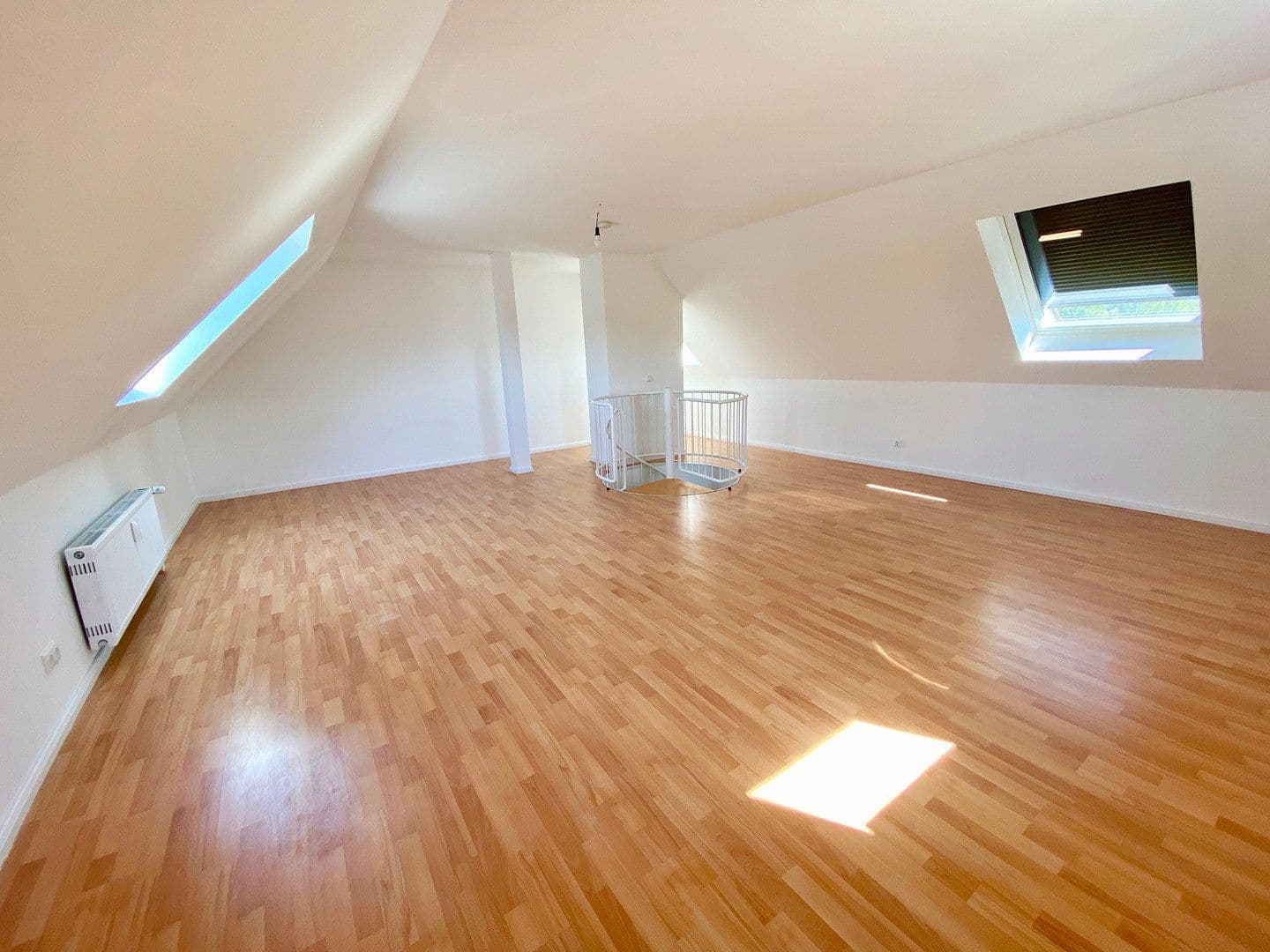 Predaj bytu 4-izbový 117 m², Frankfurt Unterliederbach, Hesensko Predaj bytu 4-izbový 117 m², Frankfurt Unterliederbach, Hesensko