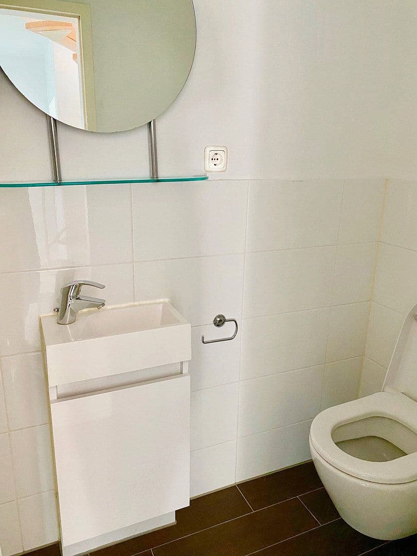 Predaj bytu 4-izbový 117 m², Frankfurt Unterliederbach, Hesensko Predaj bytu 4-izbový 117 m², Frankfurt Unterliederbach, Hesensko