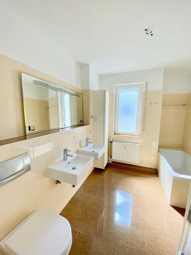 Predaj bytu 4-izbový 117 m², Frankfurt Unterliederbach, Hesensko Predaj bytu 4-izbový 117 m², Frankfurt Unterliederbach, Hesensko