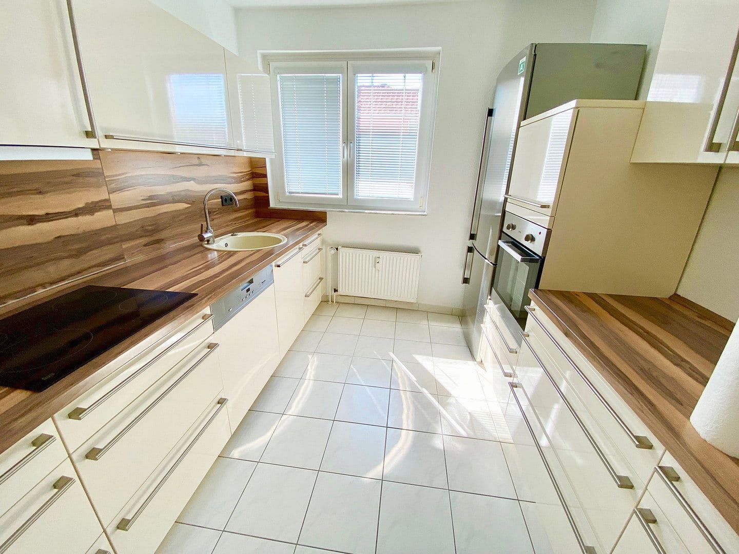 Predaj bytu 4-izbový 117 m², Frankfurt Unterliederbach, Hesensko Predaj bytu 4-izbový 117 m², Frankfurt Unterliederbach, Hesensko