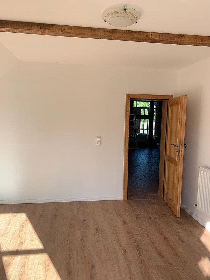Prenájom domu 120 m², pozemok 1.200 m², Thedinghausen, Dolné Sasko Prenájom domu 120 m², pozemok 1.200 m², Thedinghausen, Dolné Sasko