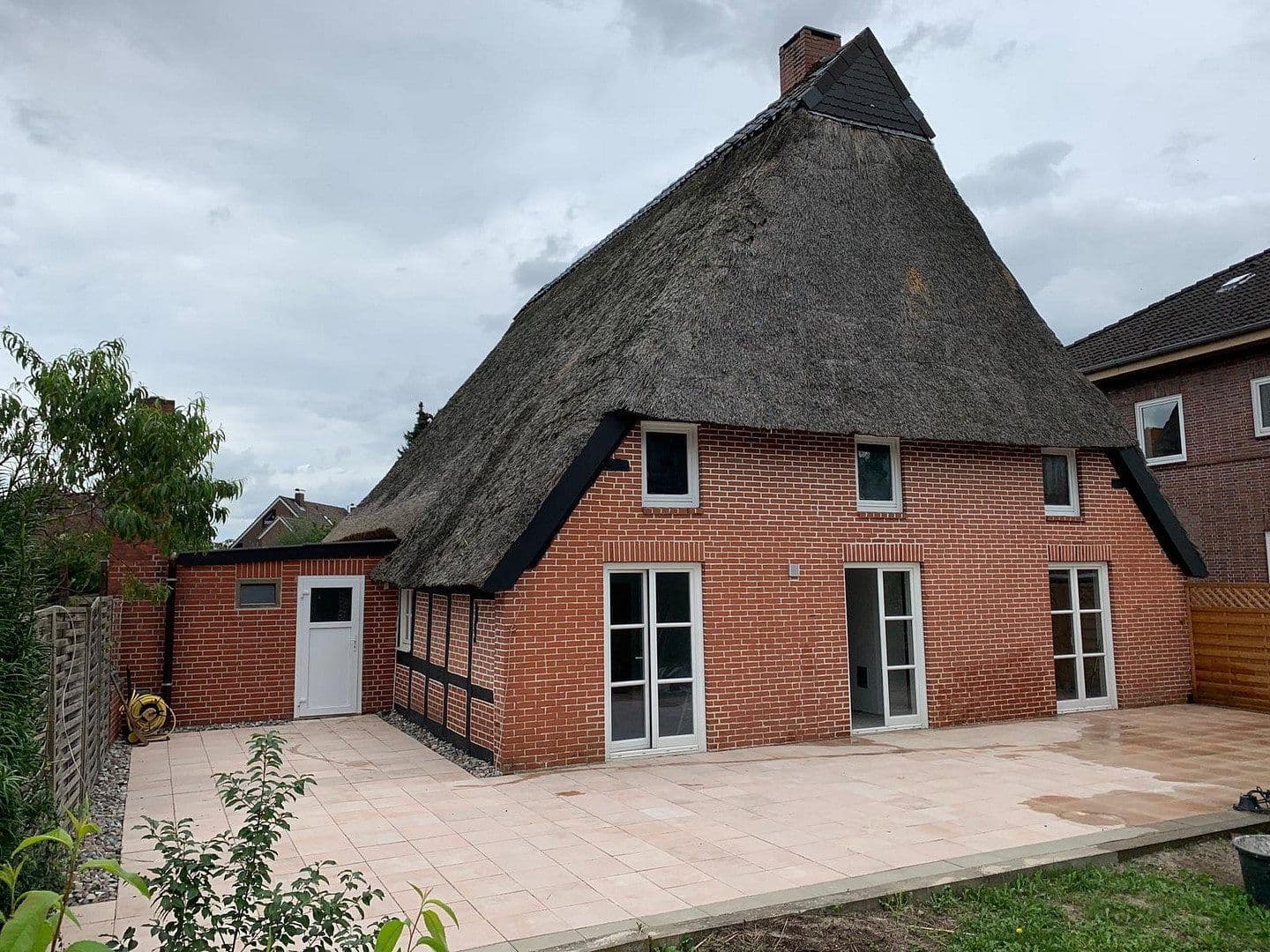 Prenájom domu 120 m², pozemok 1.200 m², Thedinghausen, Dolné Sasko Prenájom domu 120 m², pozemok 1.200 m², Thedinghausen, Dolné Sasko