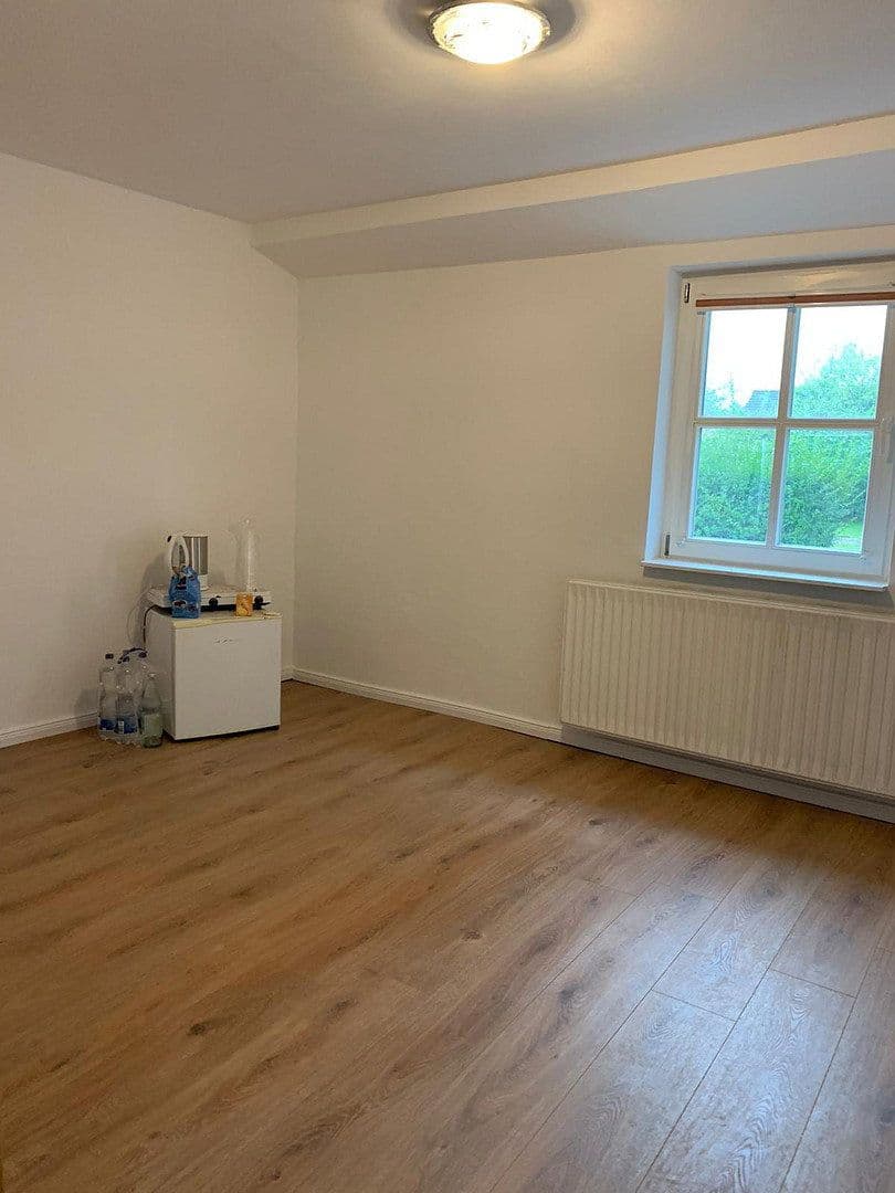 Prenájom domu 120 m², pozemok 1.200 m², Thedinghausen, Dolné Sasko Prenájom domu 120 m², pozemok 1.200 m², Thedinghausen, Dolné Sasko