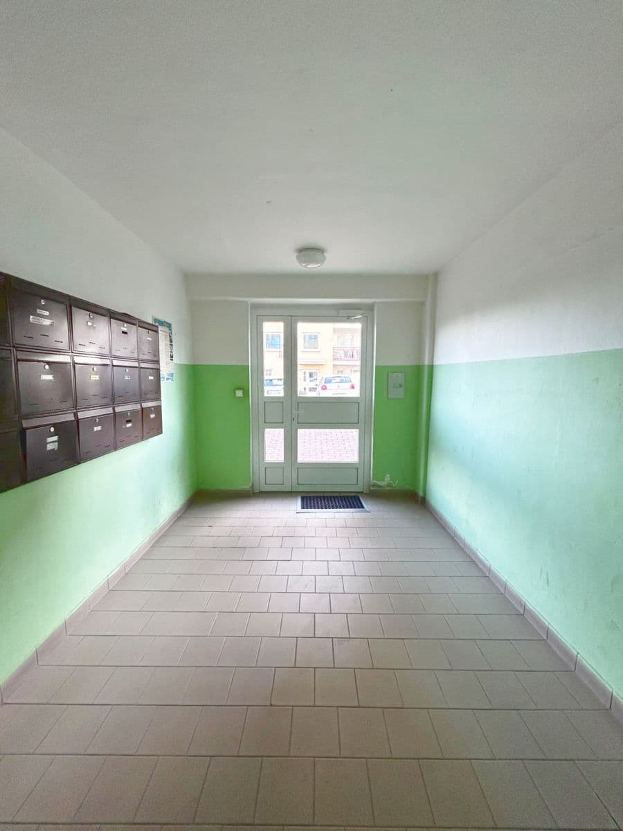 Predaj bytu 1-izbový 37 m², Vojtěcha Lanny, Kladno, Středočeský kraj Predaj bytu 1-izbový 37 m², Vojtěcha Lanny, Kladno, Středočeský kraj