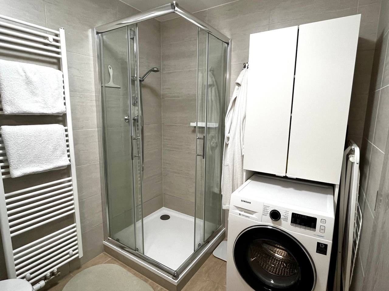 Prenájom bytu 1-izbový 34 m², Strnadových, Praha, Praha Prenájom bytu 1-izbový 34 m², Strnadových, Praha, Praha