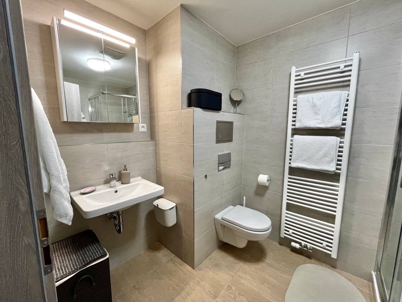 Prenájom bytu 1-izbový 34 m², Strnadových, Praha, Praha Prenájom bytu 1-izbový 34 m², Strnadových, Praha, Praha