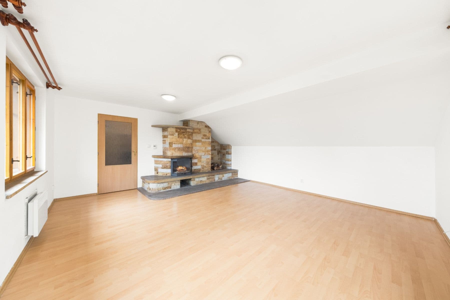 Predaj bytu 1-izbový 58 m², Jestřabí v Krkonoších, Liberecký kraj Predaj bytu 1-izbový 58 m², Jestřabí v Krkonoších, Liberecký kraj