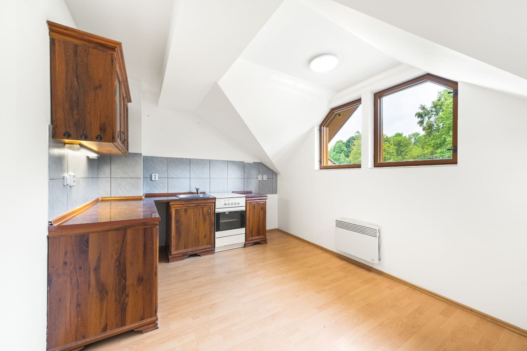 Predaj bytu 1-izbový 58 m², Jestřabí v Krkonoších, Liberecký kraj Predaj bytu 1-izbový 58 m², Jestřabí v Krkonoších, Liberecký kraj