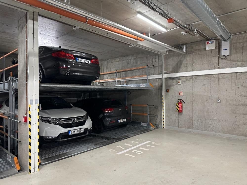 Predaj garáže 15 m², Vranovská, Brno, Jihomoravský kraj Predaj garáže 15 m², Vranovská, Brno, Jihomoravský kraj