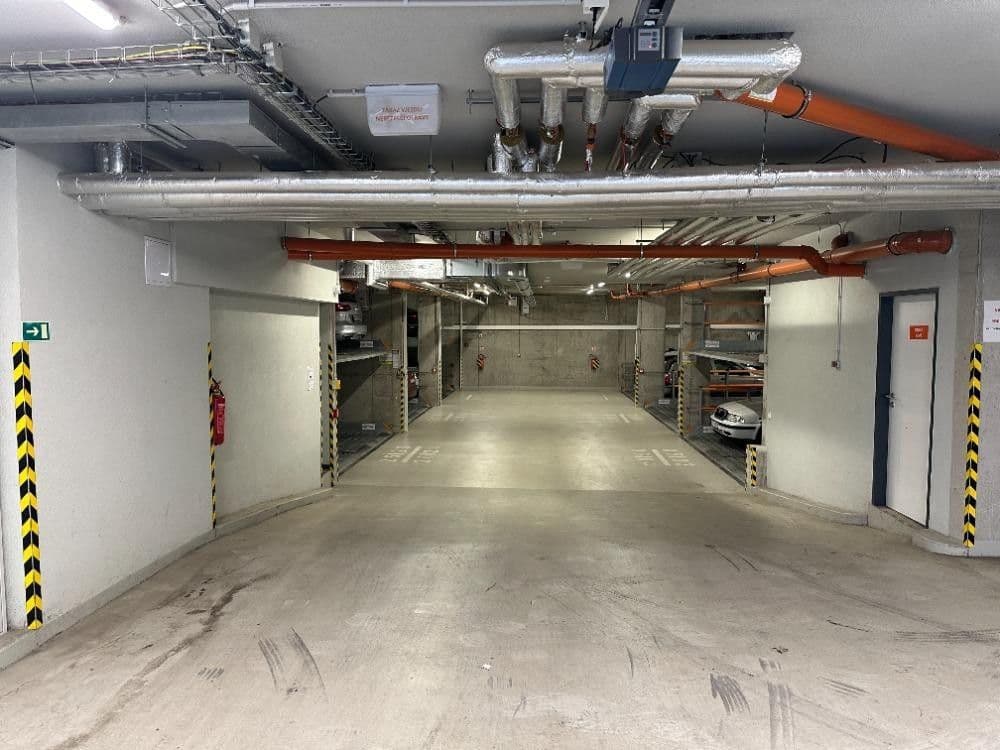 Predaj garáže 15 m², Vranovská, Brno, Jihomoravský kraj Predaj garáže 15 m², Vranovská, Brno, Jihomoravský kraj