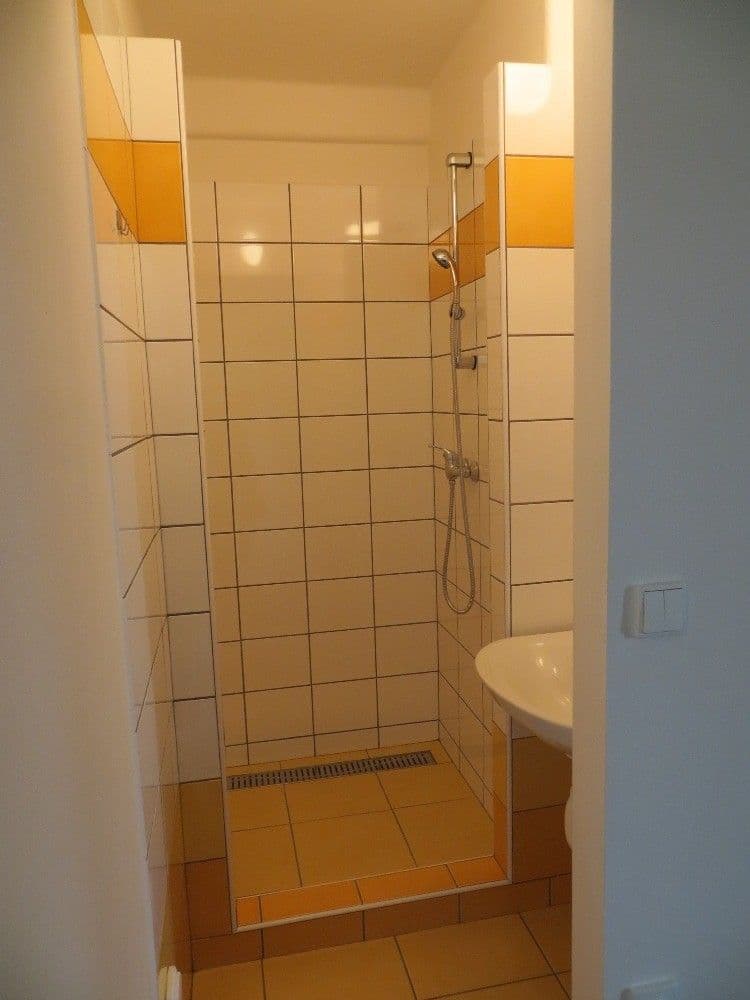 Prenájom bytu 3-izbový 87 m², Gagarinova, Police nad Metují, Královéhradecký kraj Prenájom bytu 3-izbový 87 m², Gagarinova, Police nad Metují, Královéhradecký kraj