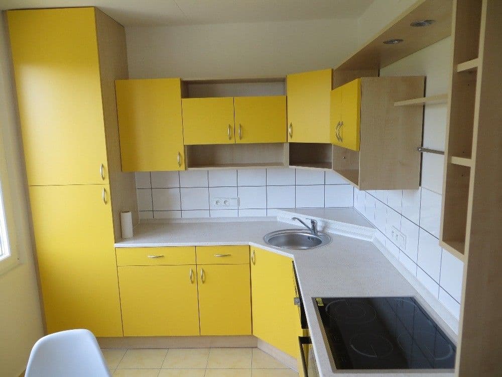 Prenájom bytu 3-izbový 87 m², Gagarinova, Police nad Metují, Královéhradecký kraj Prenájom bytu 3-izbový 87 m², Gagarinova, Police nad Metují, Královéhradecký kraj