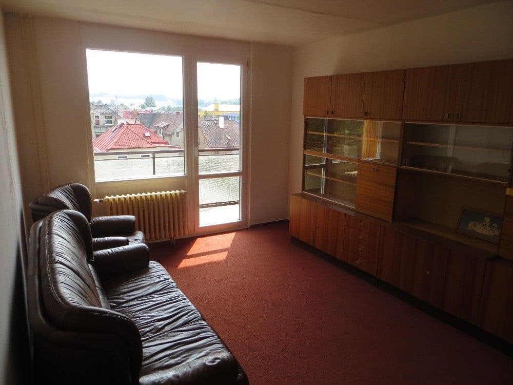 Prenájom bytu 3-izbový 87 m², Gagarinova, Police nad Metují, Královéhradecký kraj Prenájom bytu 3-izbový 87 m², Gagarinova, Police nad Metují, Královéhradecký kraj
