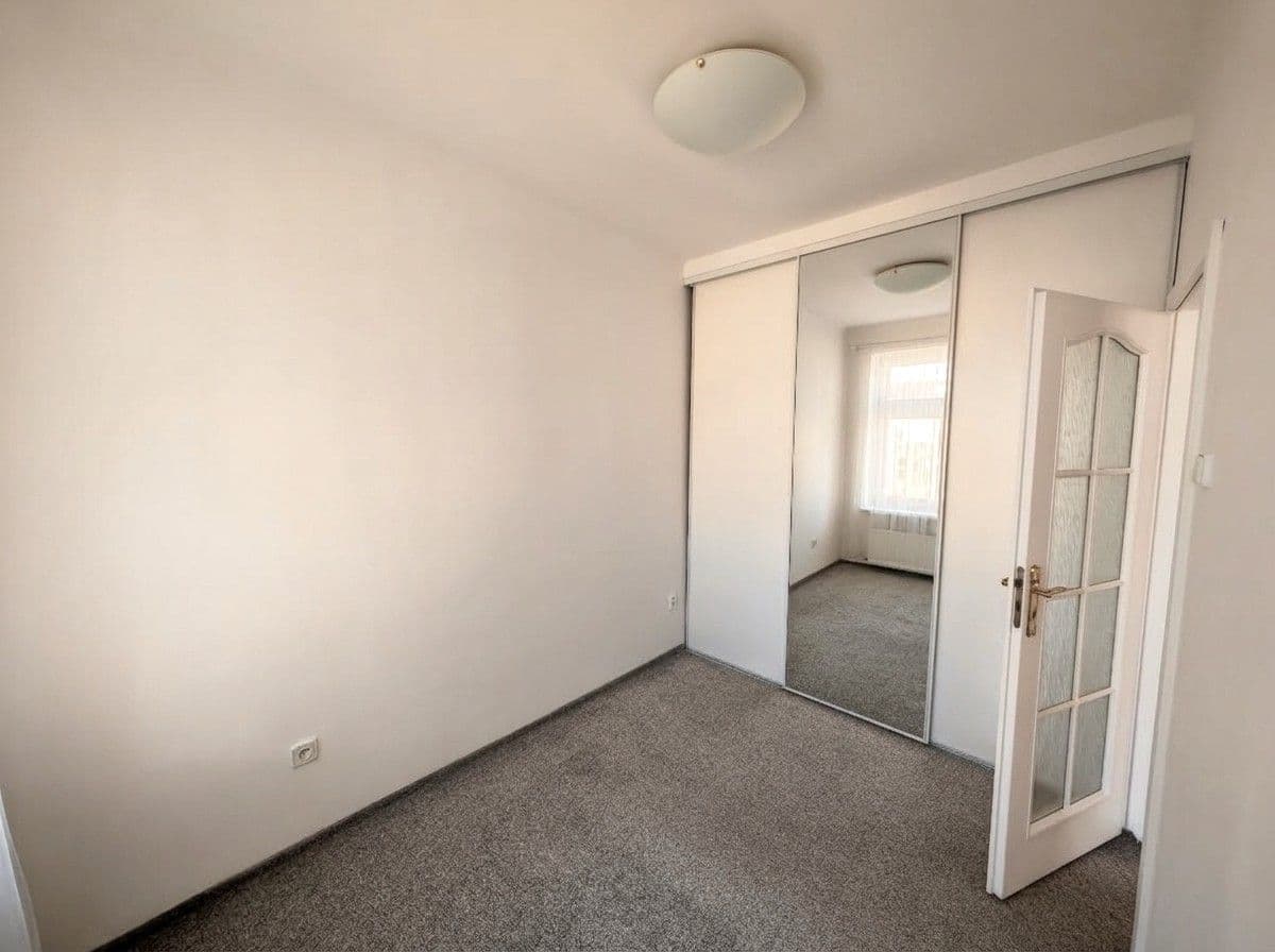 Predaj bytu 2-izbový 50 m², Velehradská, Praha, Praha Predaj bytu 2-izbový 50 m², Velehradská, Praha, Praha