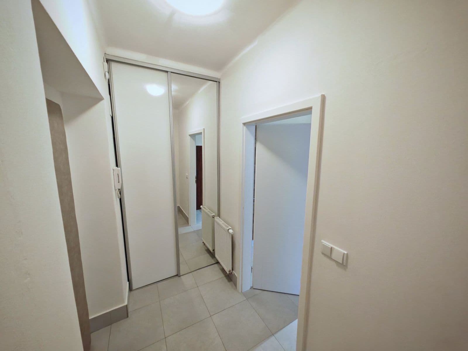 Predaj bytu 2-izbový 50 m², Velehradská, Praha, Praha Predaj bytu 2-izbový 50 m², Velehradská, Praha, Praha