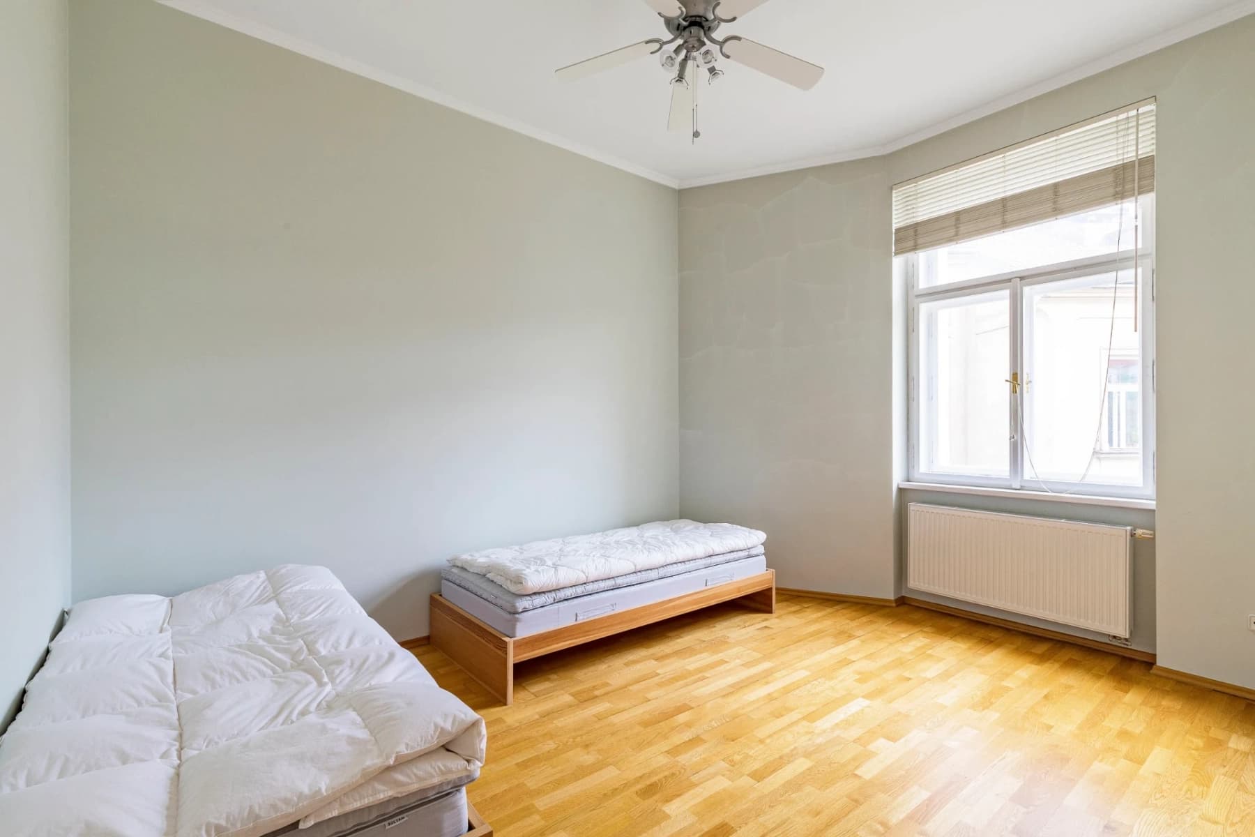 Prenájom bytu 3-izbový 92 m², Masarykovo nábřeží, Praha, Praha Prenájom bytu 3-izbový 92 m², Masarykovo nábřeží, Praha, Praha