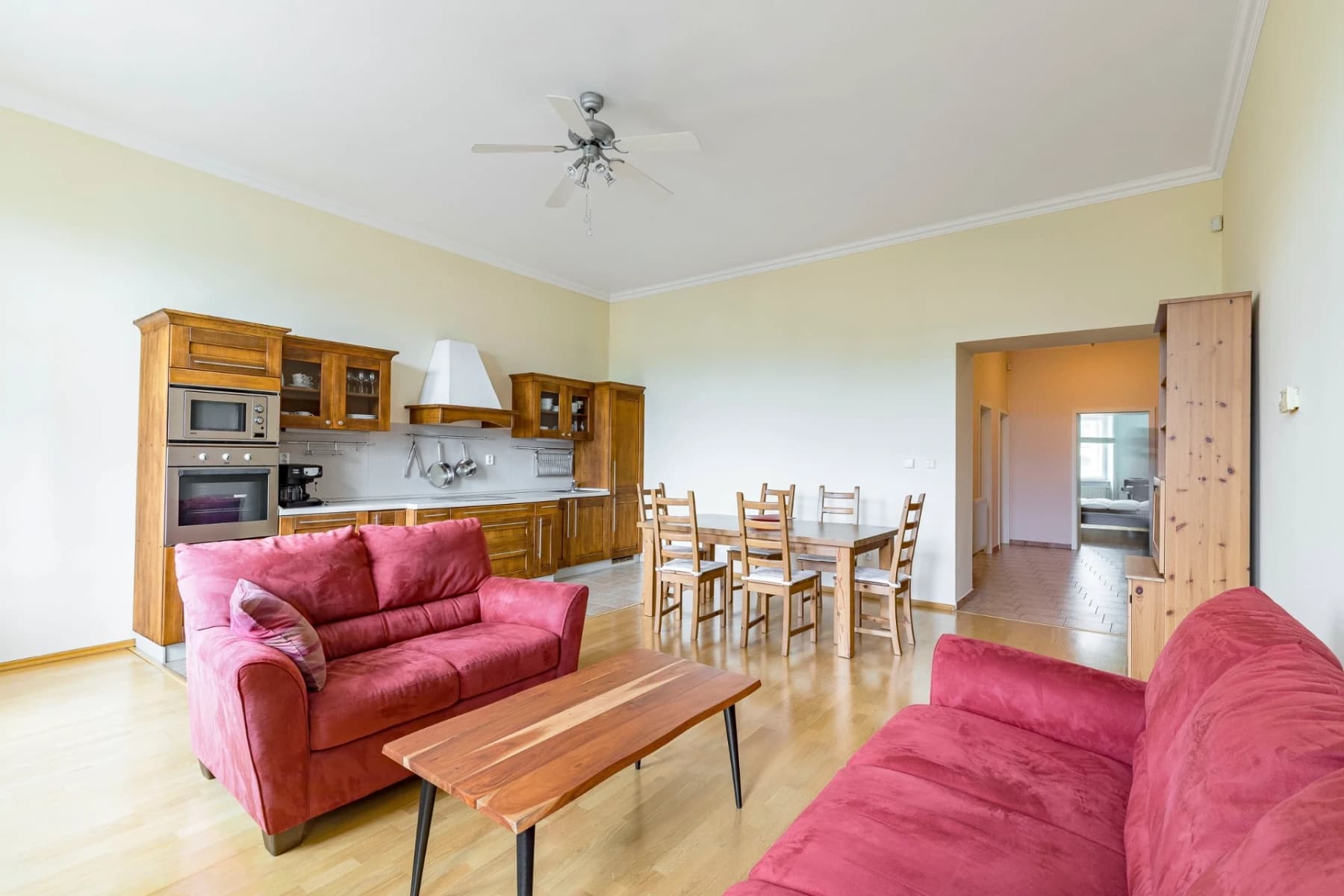 Prenájom bytu 3-izbový 92 m², Masarykovo nábřeží, Praha, Praha Prenájom bytu 3-izbový 92 m², Masarykovo nábřeží, Praha, Praha