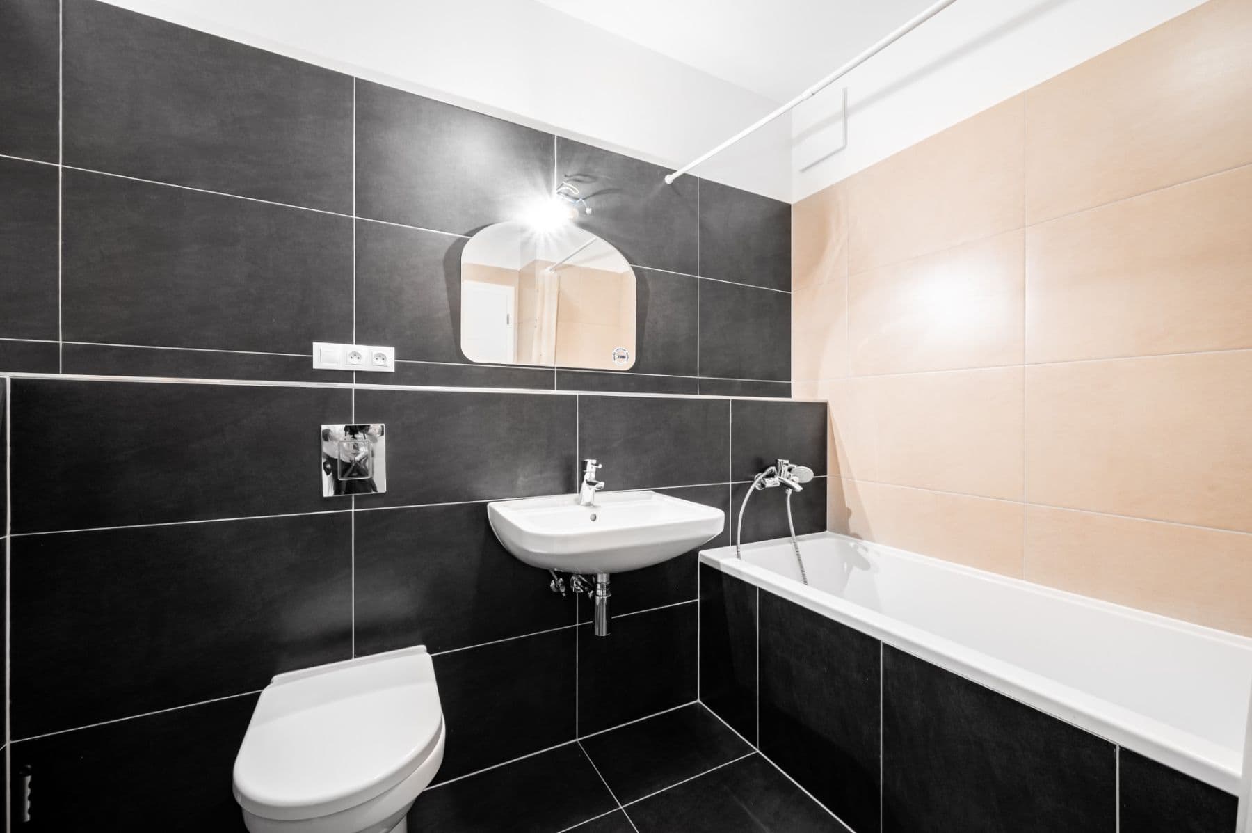 Prenájom bytu 3-izbový 91 m², Na Petynce, Praha, Praha Prenájom bytu 3-izbový 91 m², Na Petynce, Praha, Praha
