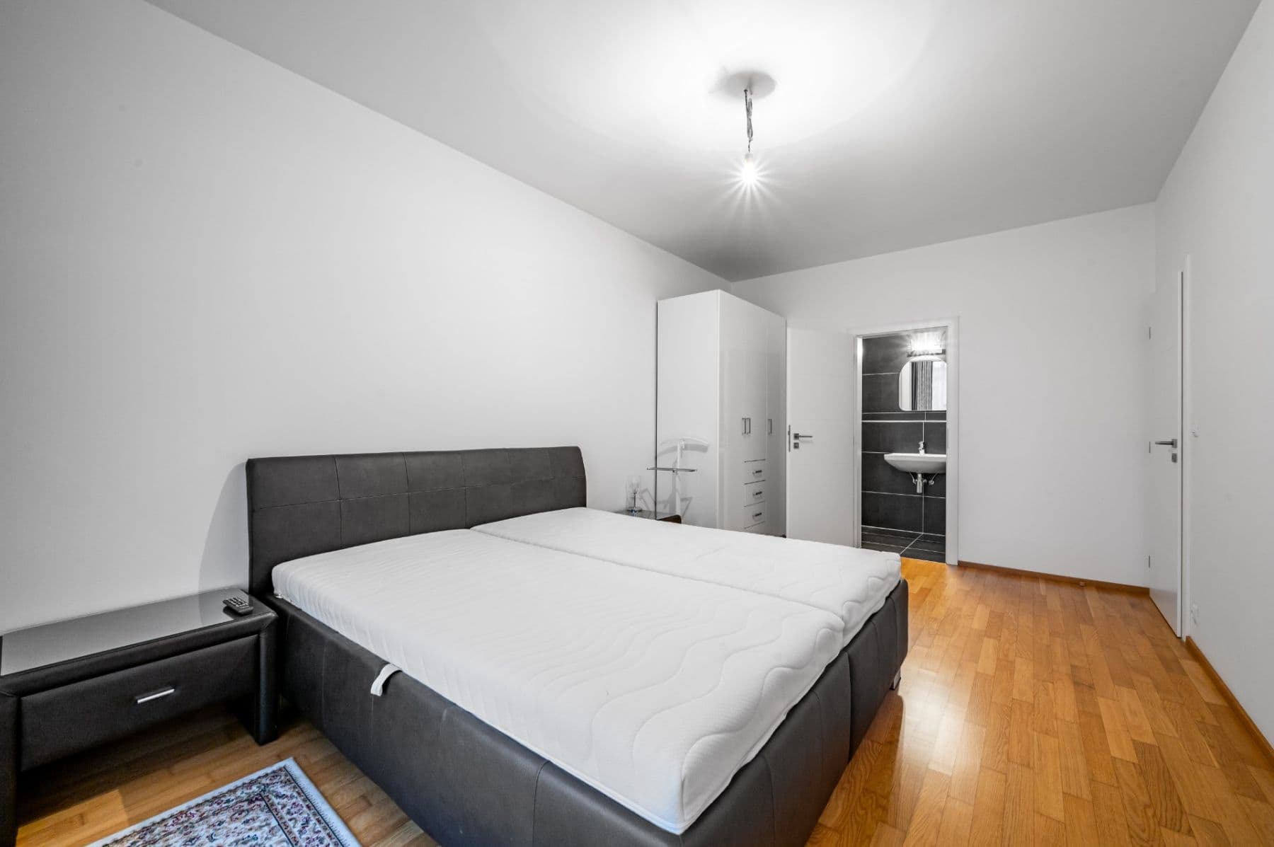 Prenájom bytu 3-izbový 91 m², Na Petynce, Praha, Praha Prenájom bytu 3-izbový 91 m², Na Petynce, Praha, Praha