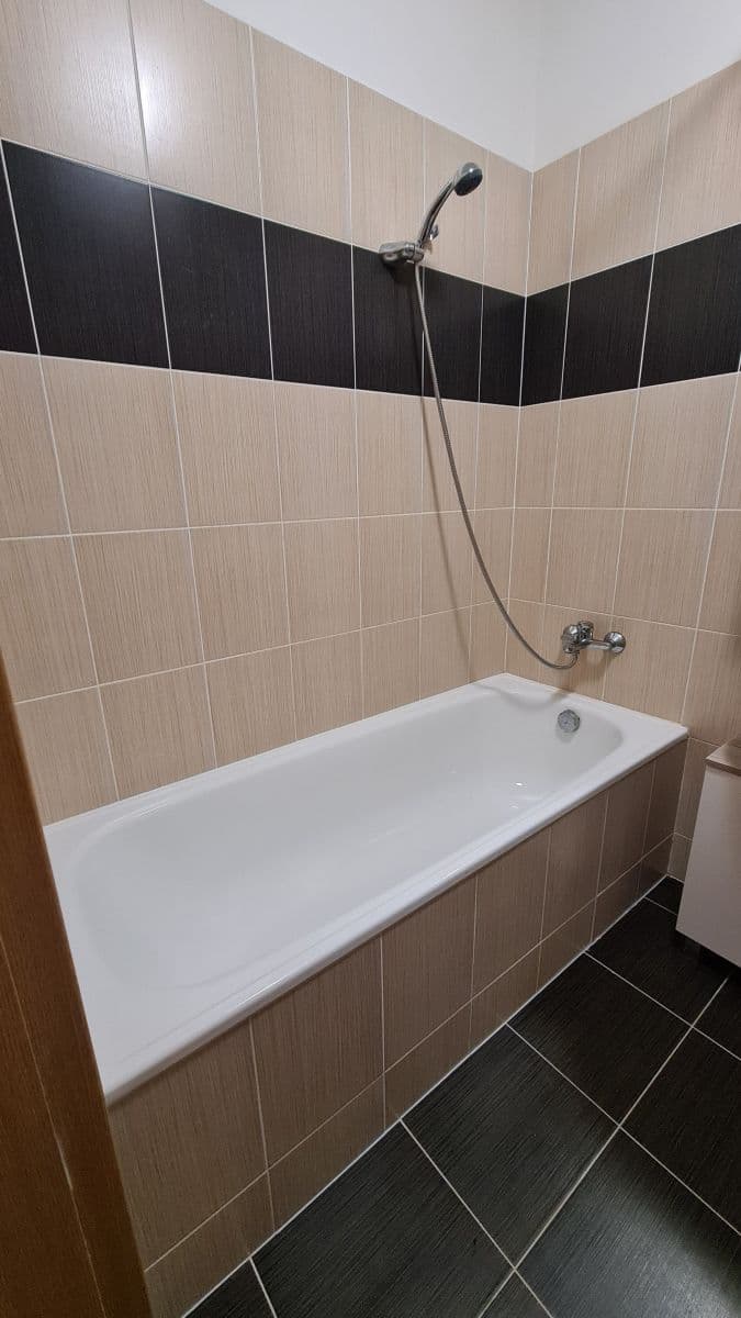 Prenájom bytu 72 m², Steinerova, Praha, Praha Prenájom bytu 72 m², Steinerova, Praha, Praha