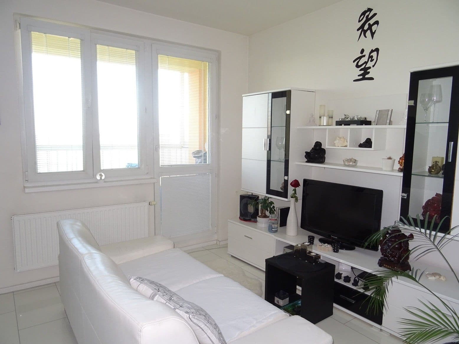 Predaj bytu 2-izbový 53 m², V Honech, Klecany, Středočeský kraj Predaj bytu 2-izbový 53 m², V Honech, Klecany, Středočeský kraj