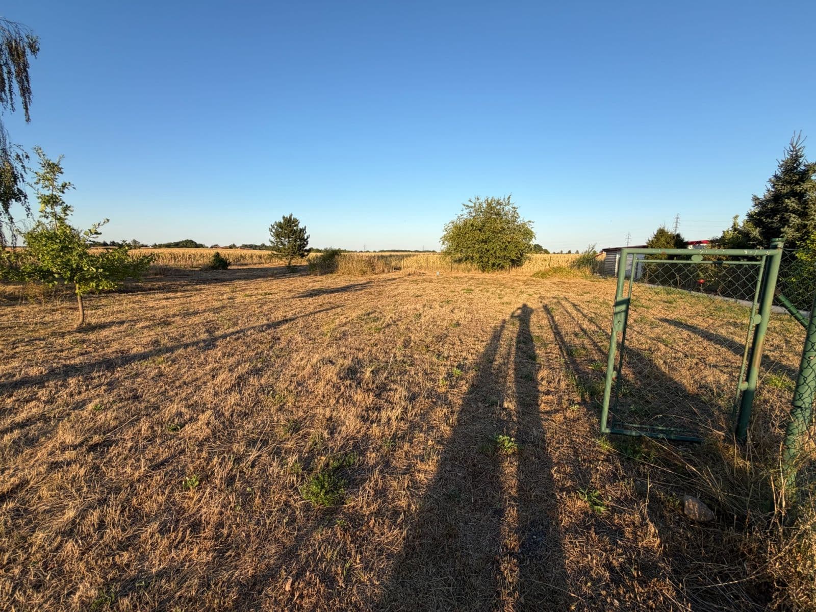 Predaj pozemku 1.723 m², Pardubice, Pardubický kraj Predaj pozemku 1.723 m², Pardubice, Pardubický kraj