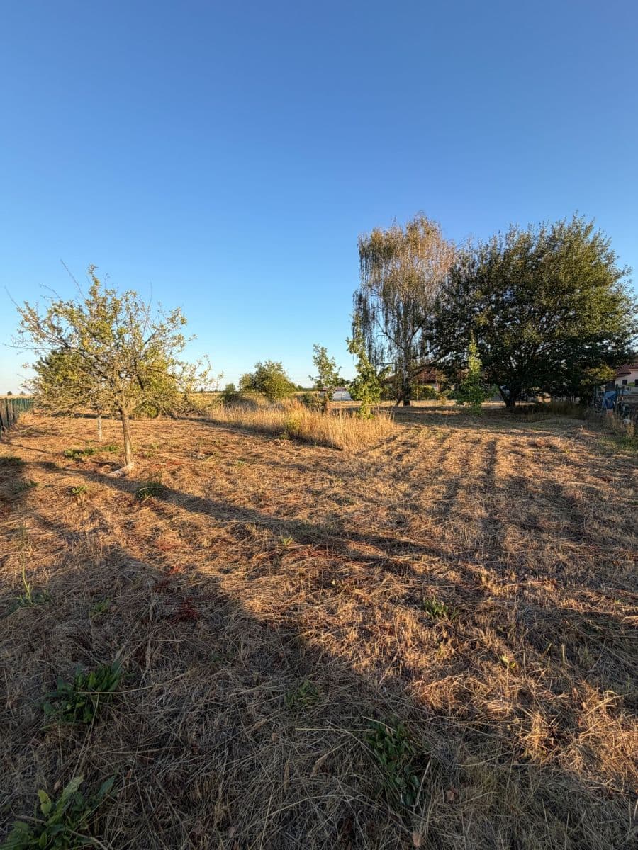 Predaj pozemku 1.723 m², Pardubice, Pardubický kraj Predaj pozemku 1.723 m², Pardubice, Pardubický kraj