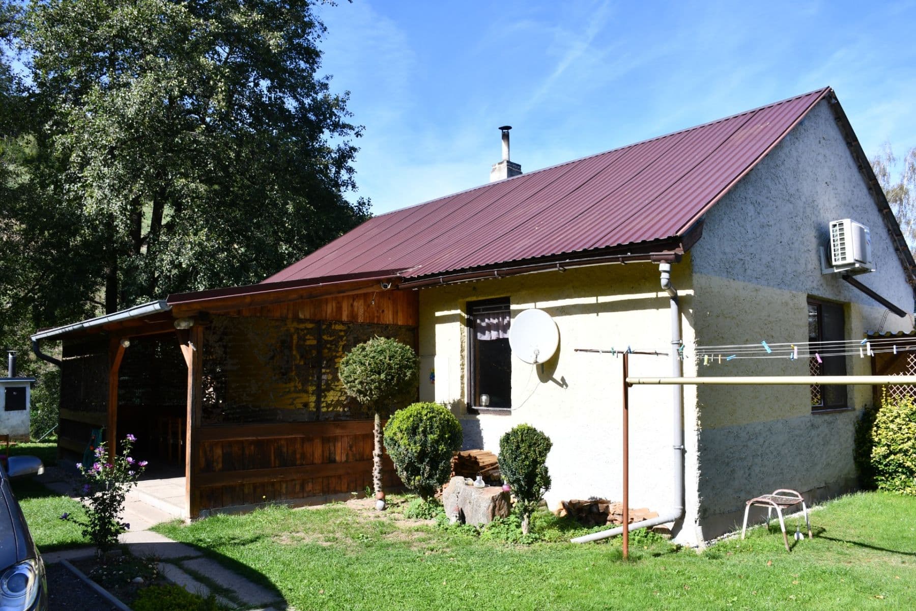 Predaj rekreačného objektu 1.100 m², pozemok 1.440 m², Chřenovice, Kraj Vysočina Predaj rekreačného objektu 1.100 m², pozemok 1.440 m², Chřenovice, Kraj Vysočina