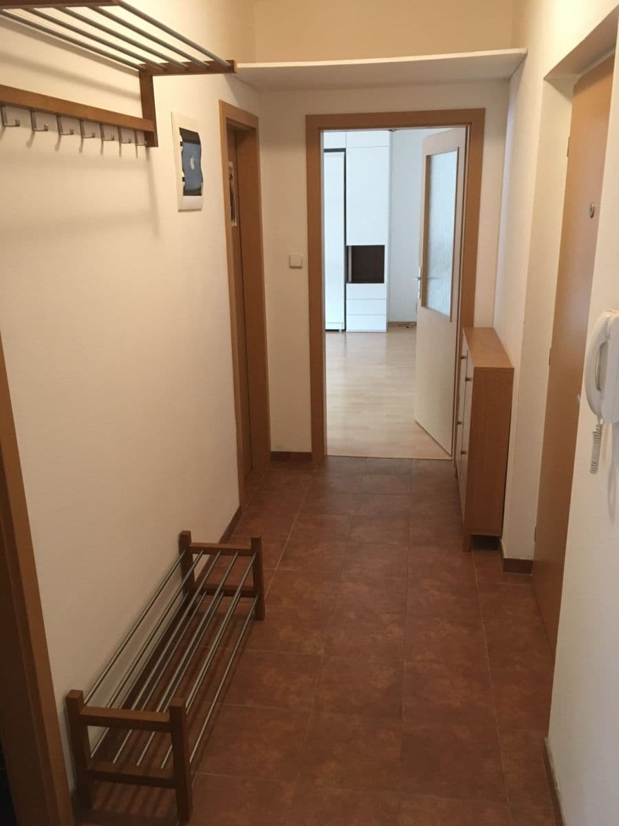 Prenájom bytu 2-izbový 59 m², Pod Novým lesem, Praha, Praha Prenájom bytu 2-izbový 59 m², Pod Novým lesem, Praha, Praha