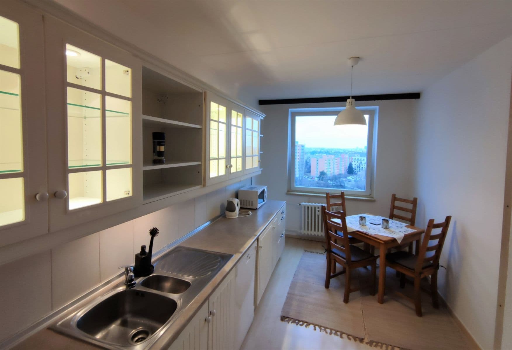 Prenájom bytu 3-izbový 81 m², Klapálkova, Praha, Praha Prenájom bytu 3-izbový 81 m², Klapálkova, Praha, Praha