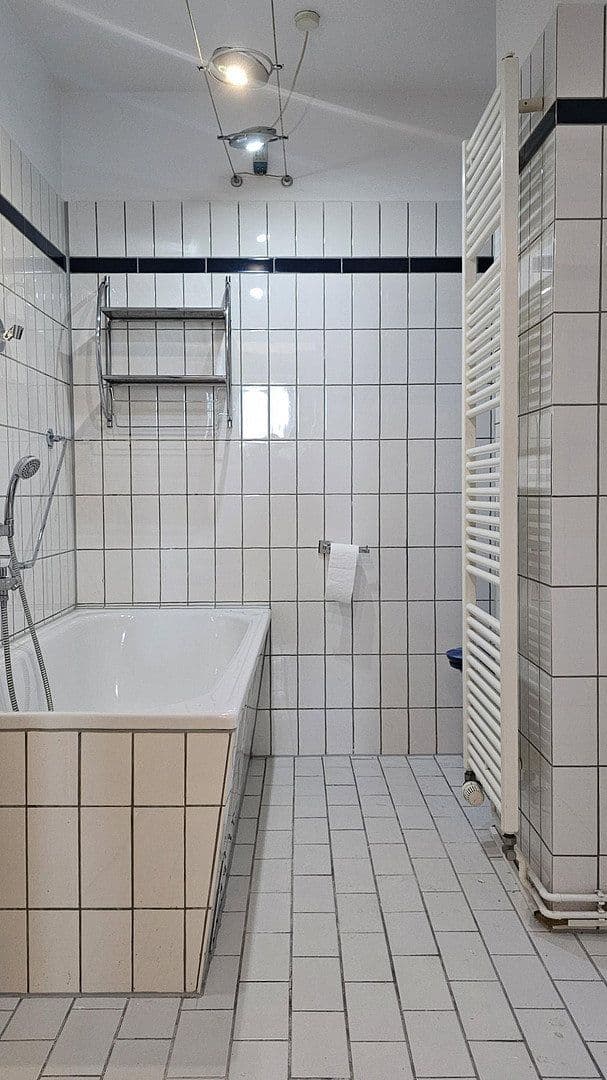 Predaj bytu 3-izbový 115 m², Bernstorffstrasse, Berlin-Tegel, Berlín Predaj bytu 3-izbový 115 m², Bernstorffstrasse, Berlin-Tegel, Berlín